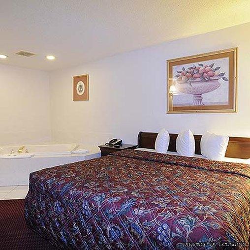 Days Inn by Wyndham Calumet Park Bagian luar foto