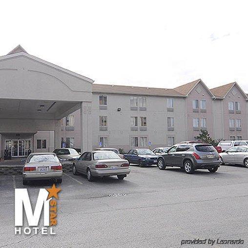 Days Inn by Wyndham Calumet Park Bagian luar foto