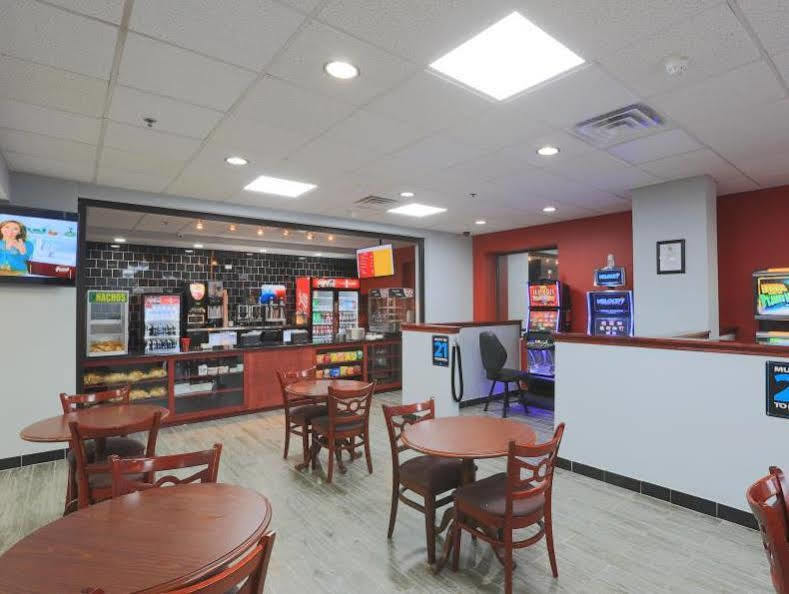 Days Inn by Wyndham Calumet Park Bagian luar foto